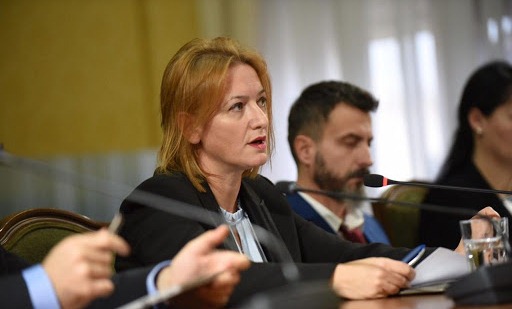 Qeveria po pergatit 3 paketa per ndihme ekonomike: Kategorite qe perfitojne
